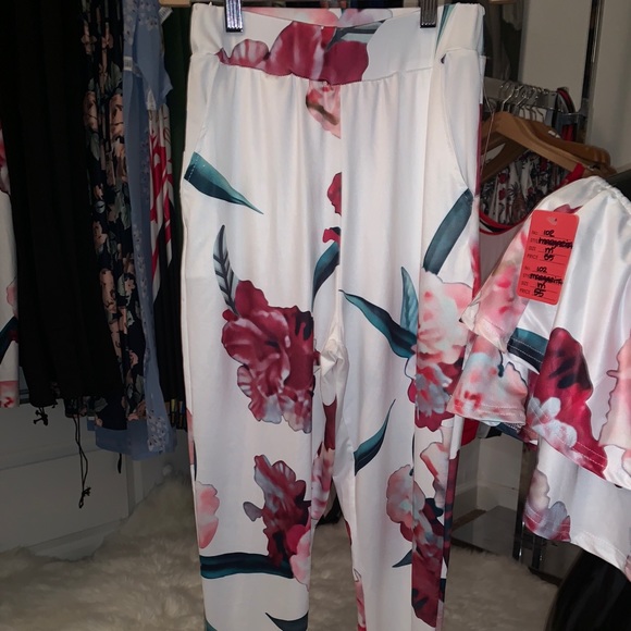 Pant set - Picture 3 of 4